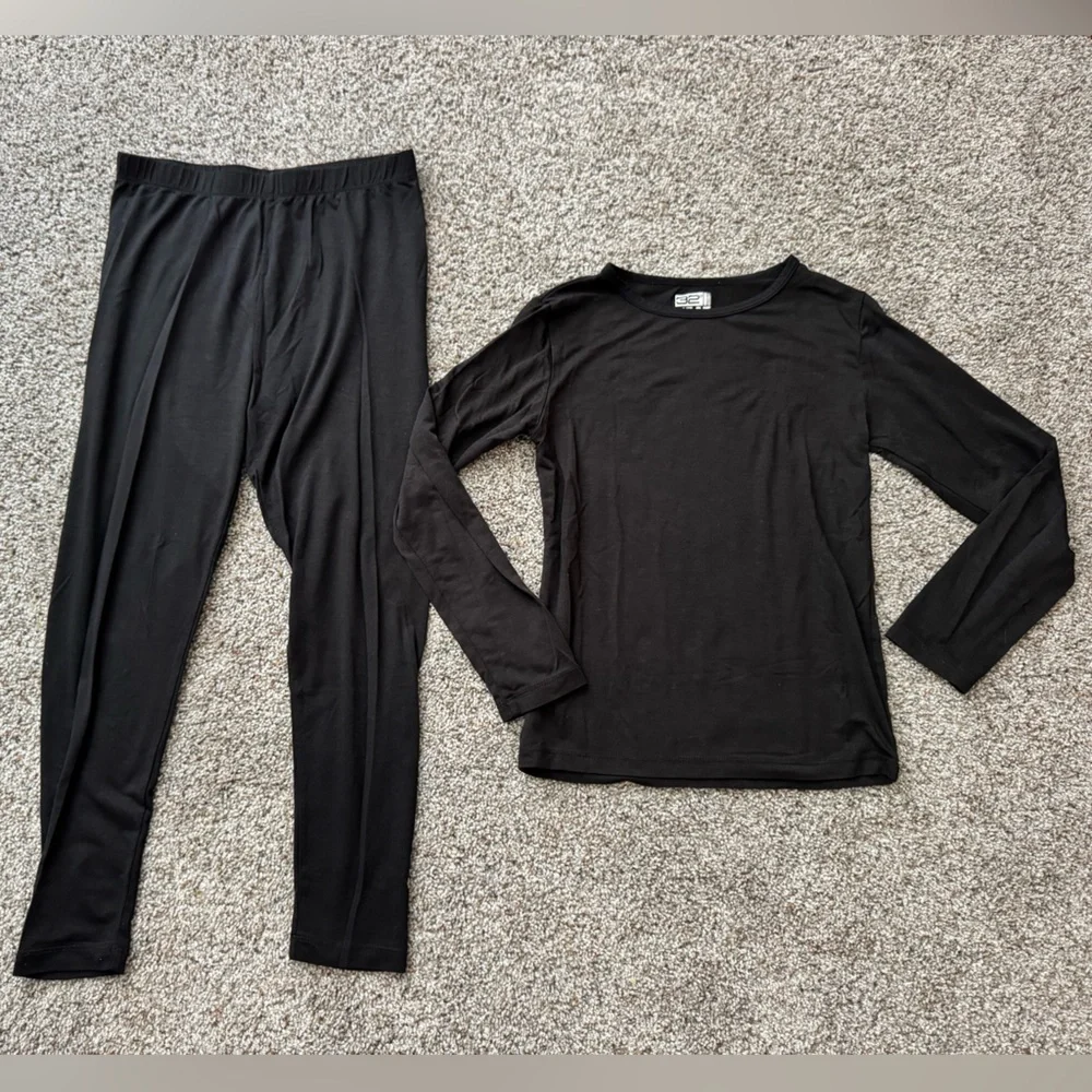 32 Degrees Kids Black base layer Set